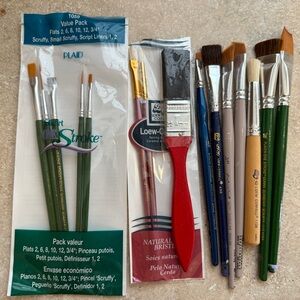 Plaid, Loew-Cornell and Mixed Paint Brush Set